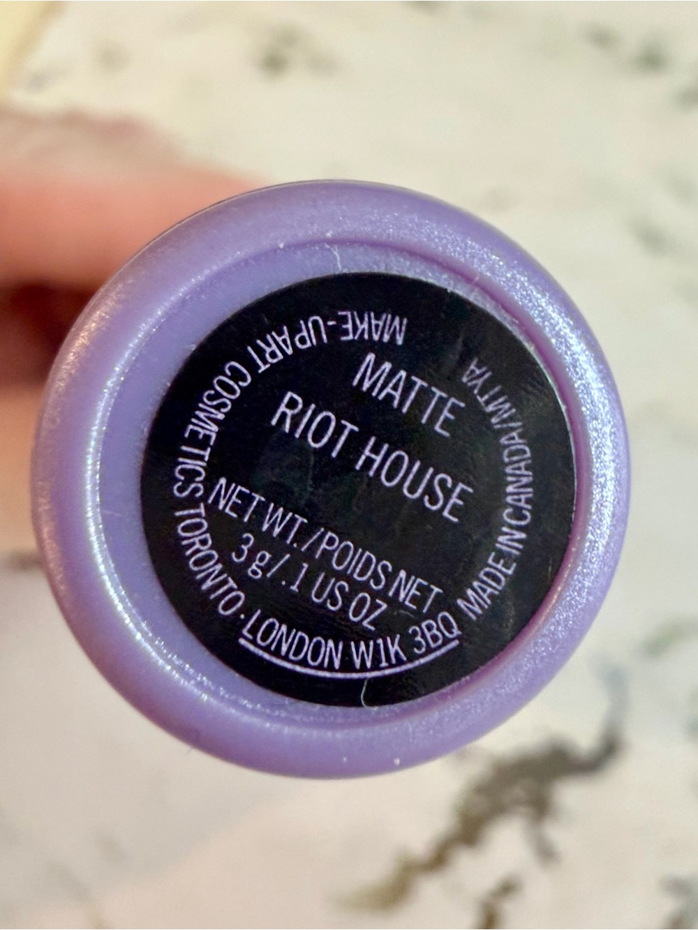 NWOT MAC Cosmetics x Kelly Osbourne Limited Edition Lipstick in Riot House - Picture 3 of 4